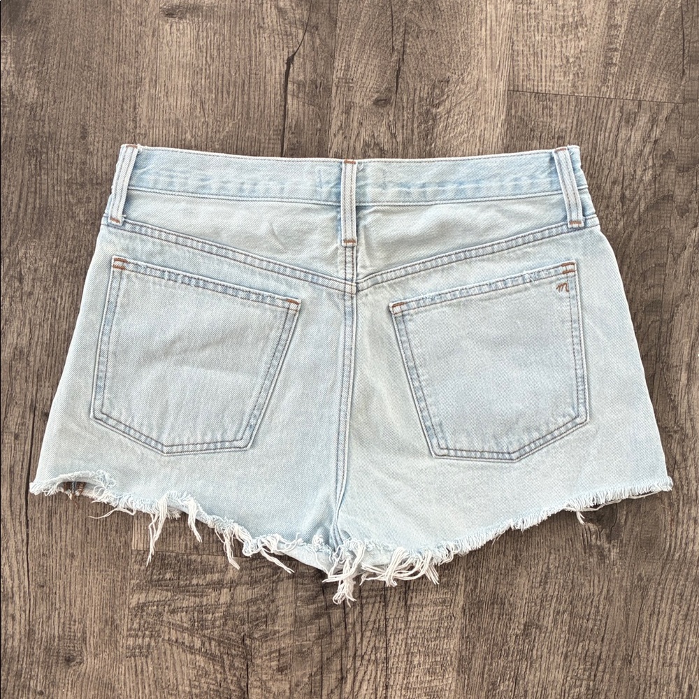 Madewell Relaxed Denim Shorts ✧ Light Wash ✧ Size 28 - Picture 2 of 8